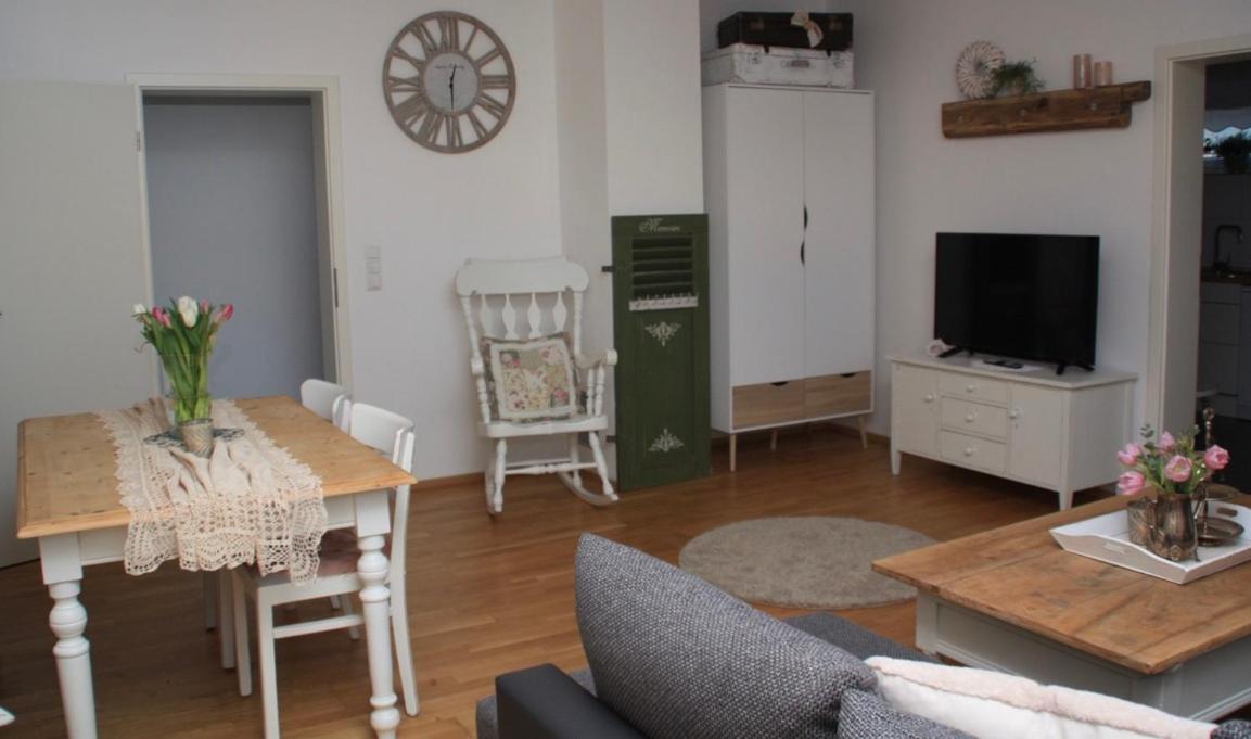 Gemütliche Ferienwohnung in Edesheim an der Weinstraße Exterior foto